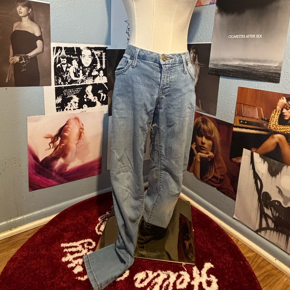 Faded Glory Petite Medium Wash Jeans